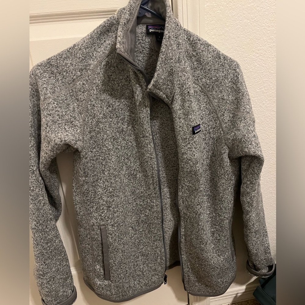 Patagonia’s Fleece Zip-up